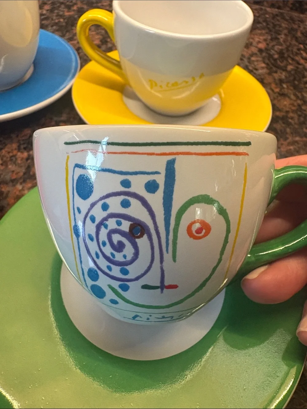 Masterpiece Editions Picasso 4 Espresso Cups with Decorative Plates